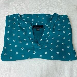 Women’s Fortune Ivy tunic teal and white petal print size Medium